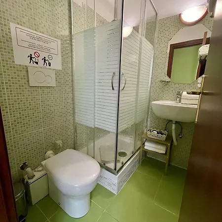 Meret Bed & Breakfast 3*
